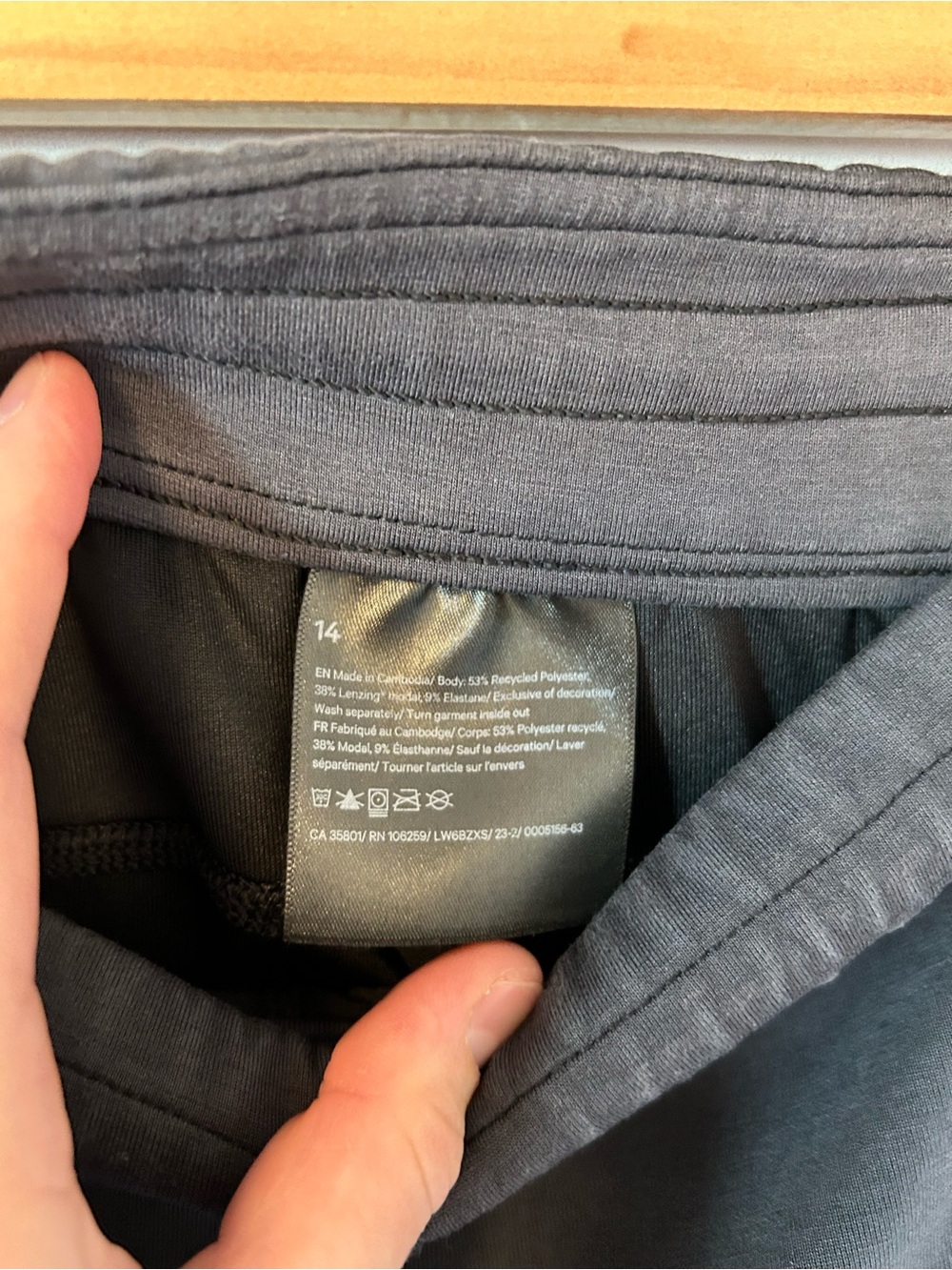 Lululemon Softstreme High-Rise Wide-Leg Cropped Pant Sz 14 Black Fall Comfy - Picture 5 of 5